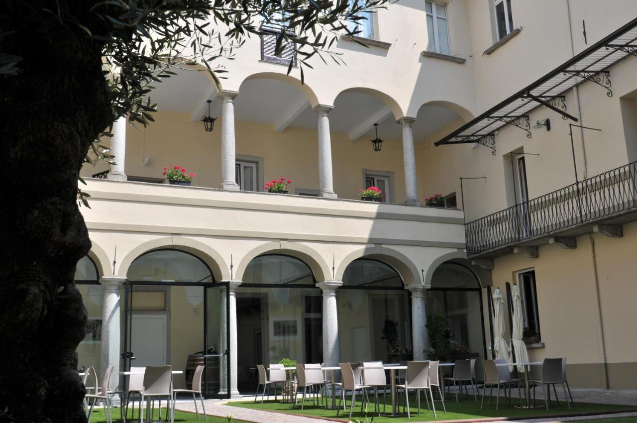 Locanda La Francisca Оменя Екстериор снимка